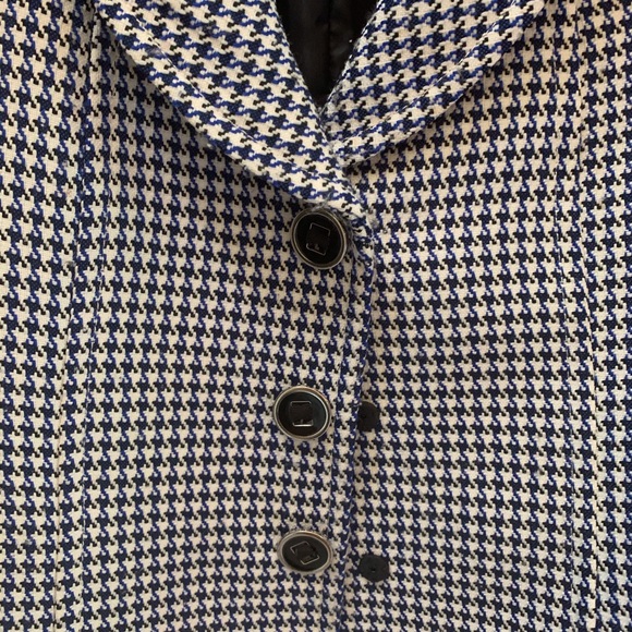 TAHARI Blazer in great condition - Picture 2 of 5